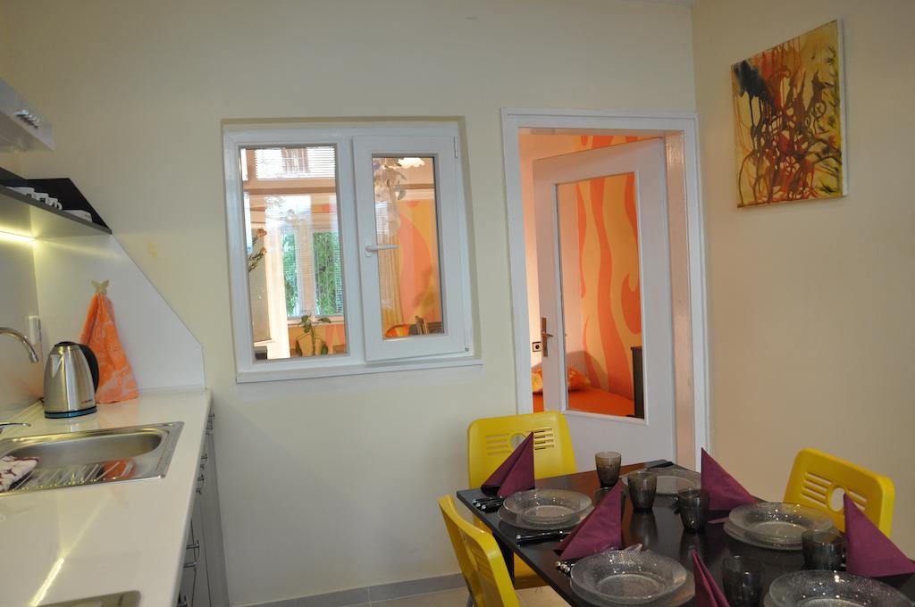 Arlequin Apartment Varna Ruang foto