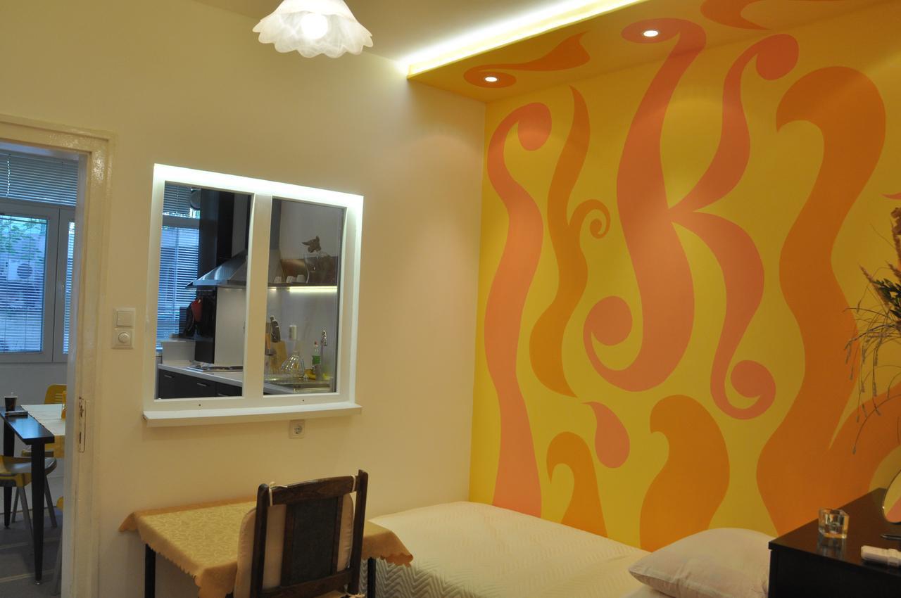 Arlequin Apartment Varna Bagian luar foto
